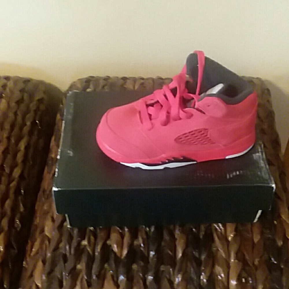 Kids Jordan 5 retro
